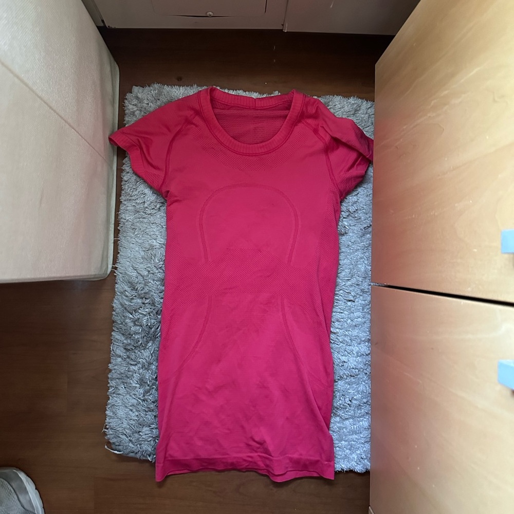 Lululemon top
